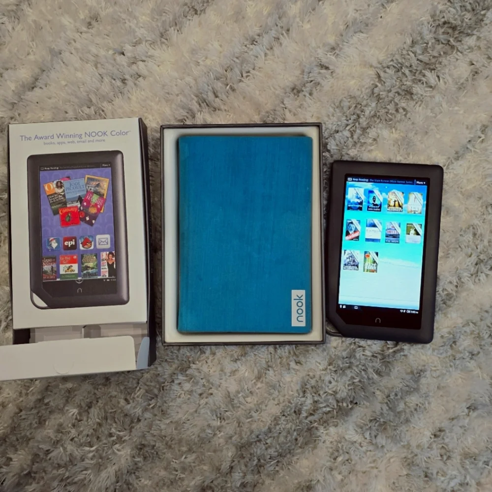 Nook with case